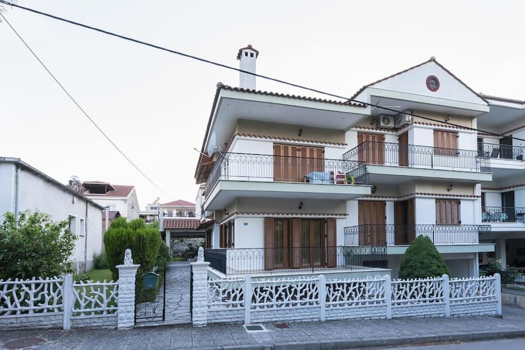 Aiwa Διαμέρισμα 130Τμ 1Ου Ορόφου Σε Διώροφη Οικία Anatoli  Exteriör bild