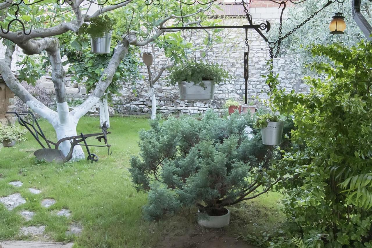 Aiwa Διαμέρισμα 130Τμ 1Ου Ορόφου Σε Διώροφη Οικία Anatoli  Exteriör bild